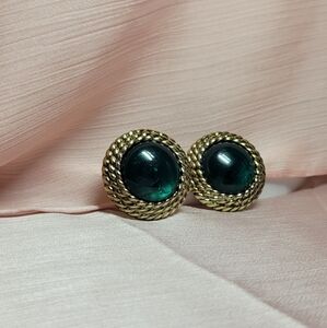 Vintage green clip on earrings